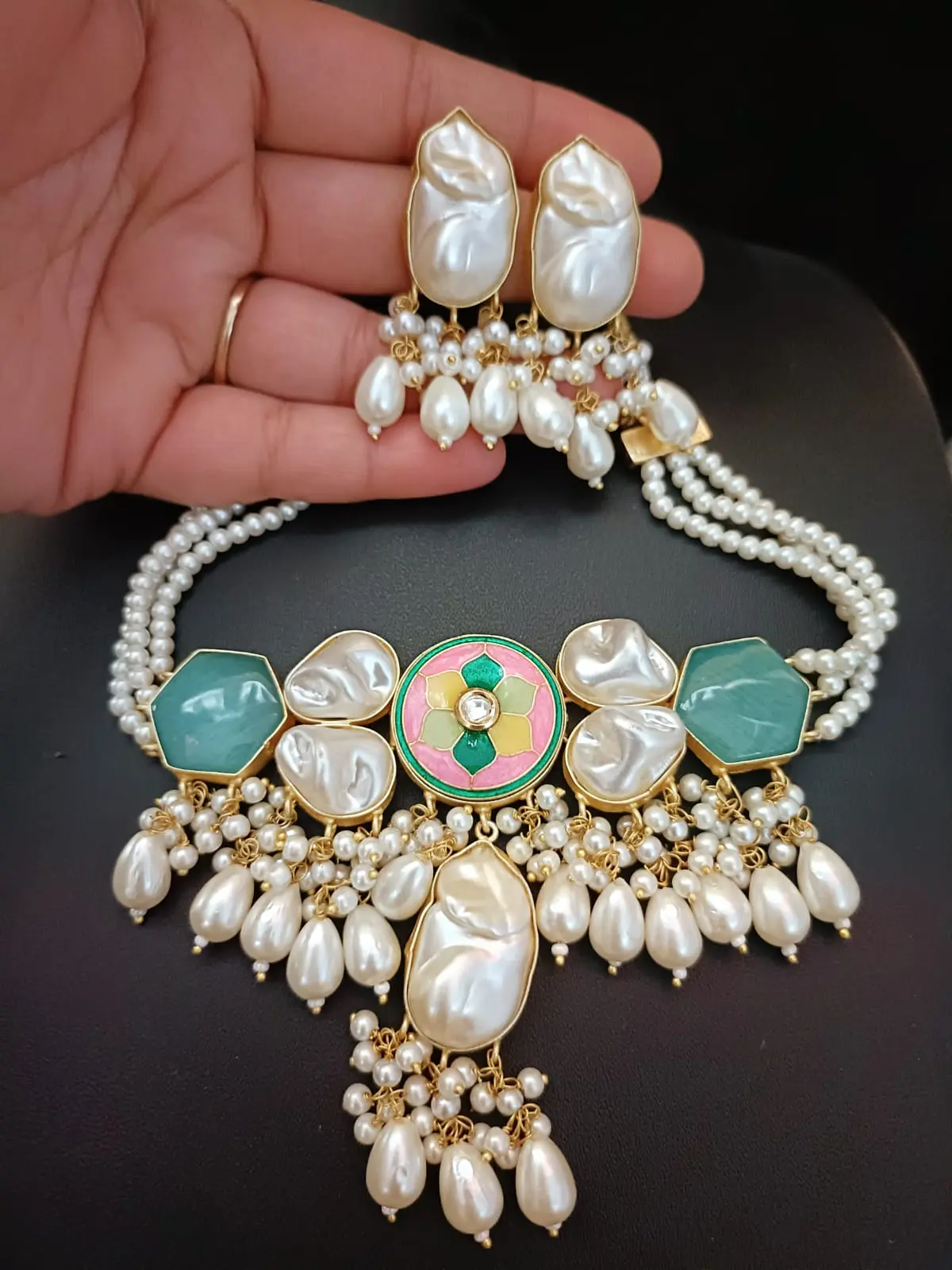 Handcrafted Kundan Choker Set